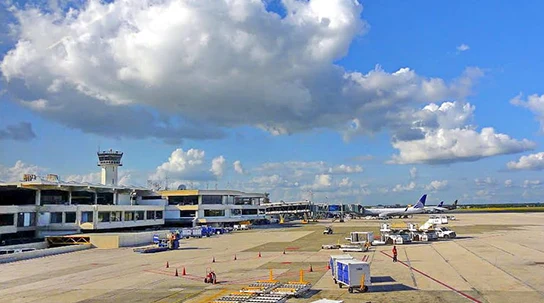 Aeropuerto Internacional Las Américas (MDSD)