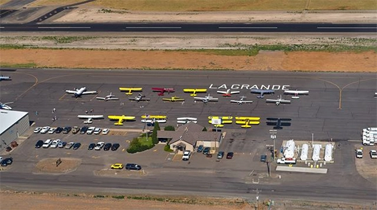 Lake Union Municipal Airport (KLUW )