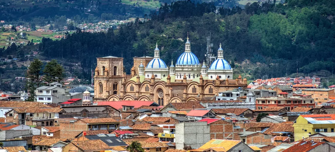 Fixed-Wing Air Ambulance in Cuenca, Ecuador