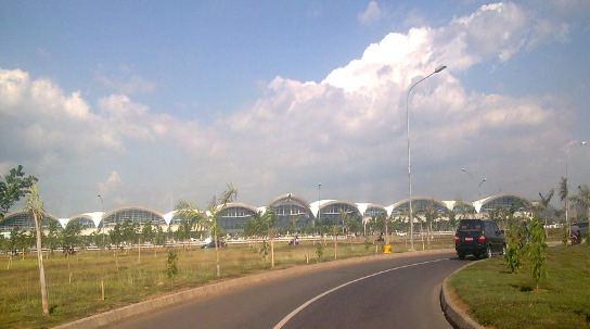 AEROPUERTO INTERNACIONAL HASANUDDIN (WAAA)
